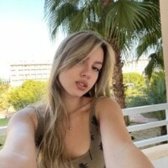 TenderlyBae18