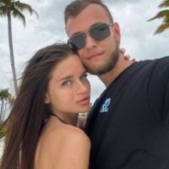 Petal_Couple