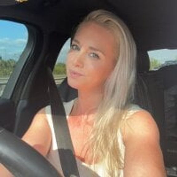 LoveMoScarlett