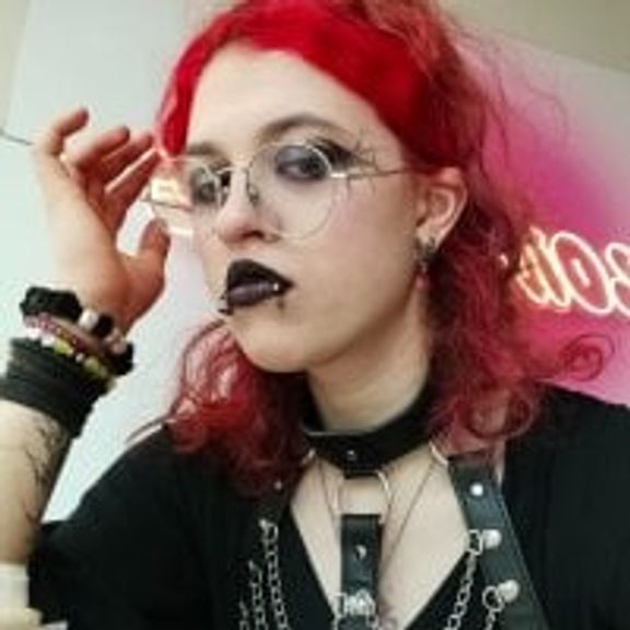 NoelleGothicShadow