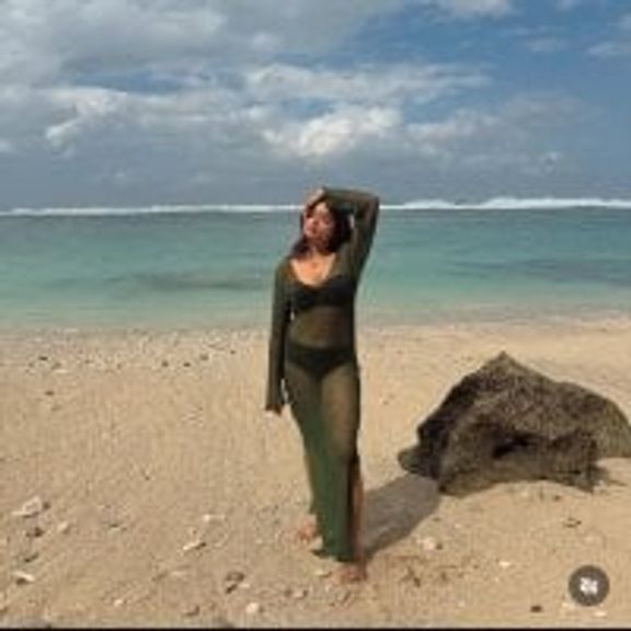 hottest_mahii