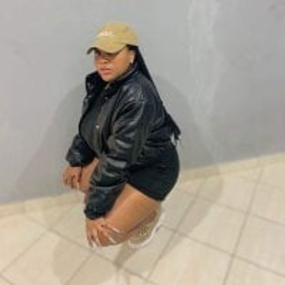 BeverlyQueen14
