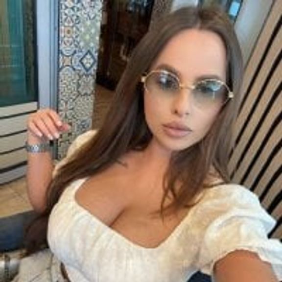 DeborahLowe