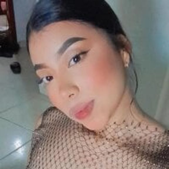cami_hot30