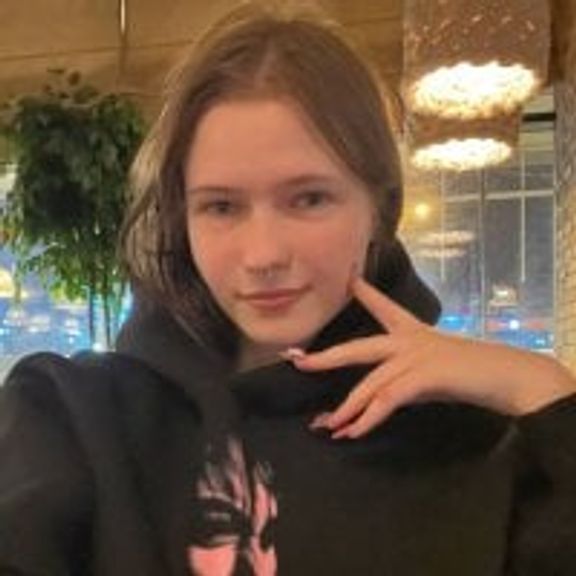 LynHillaire