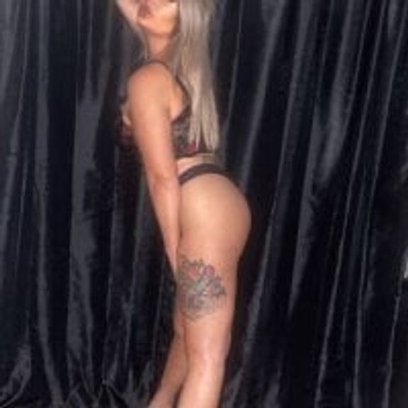 Seductive-SkyeXXX