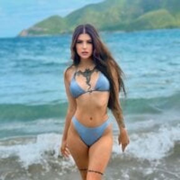 Bella_Davis_love