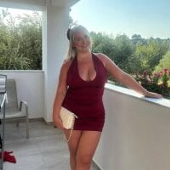 Elliemaee