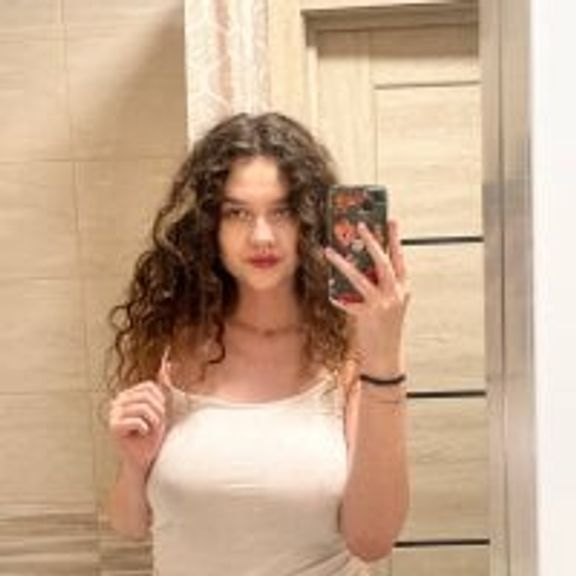 bootyfruttycutie