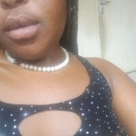 BootyQueenxx12