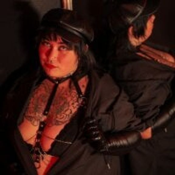 Mistress_Raven_