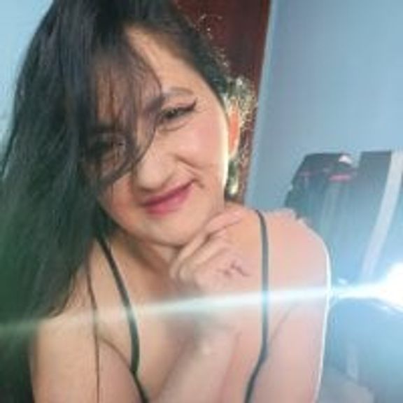 Lucy_Squirt69