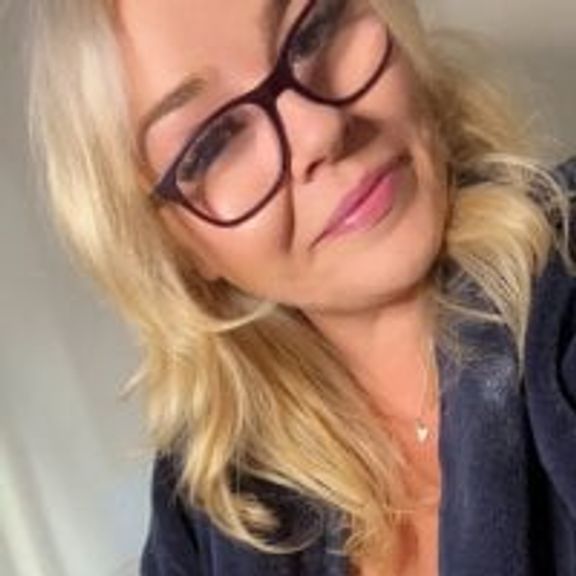 Curvy_Kimberley-x