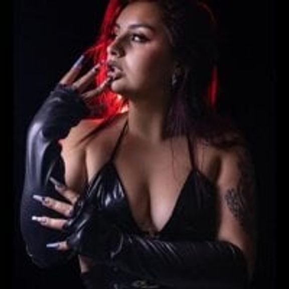 Miss_and_submissive2