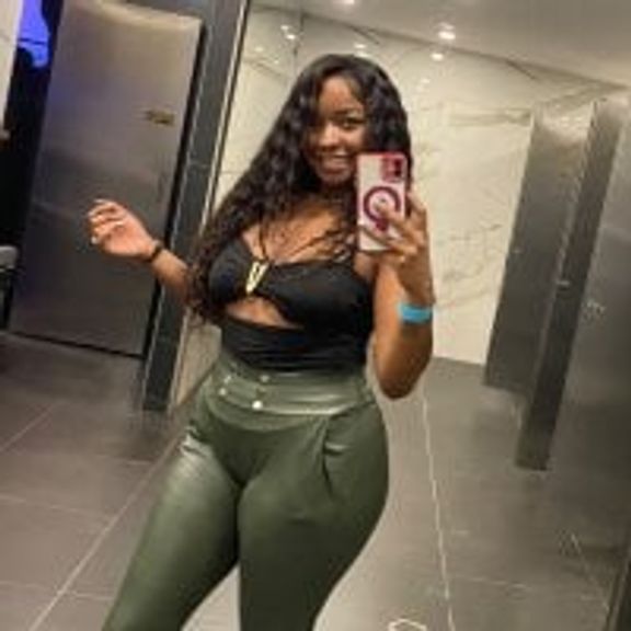 Reina_Love2
