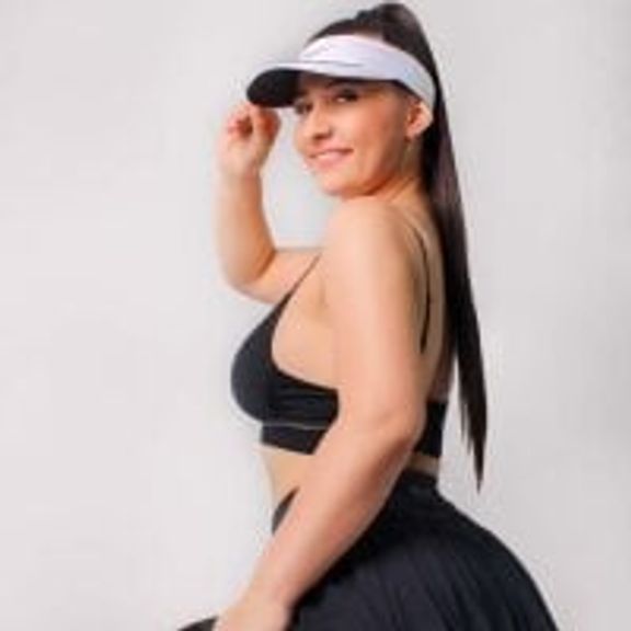mia_collins96