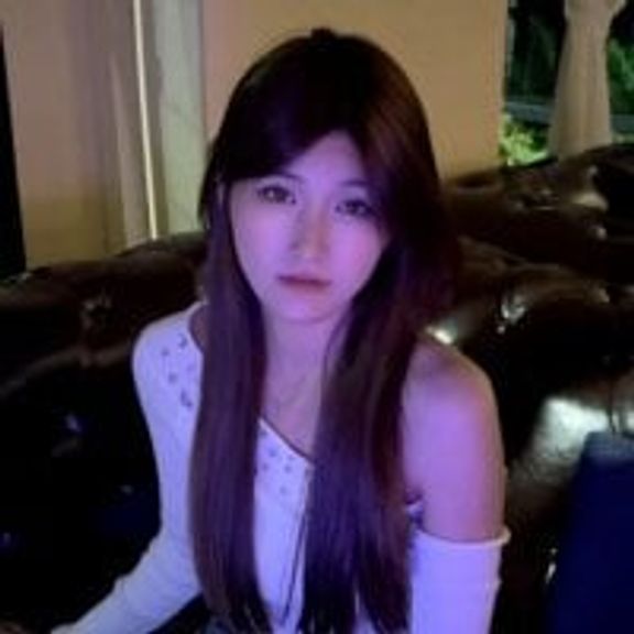 MIUMIU_XOX