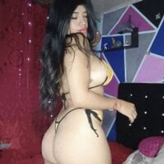 Mia_queen_24