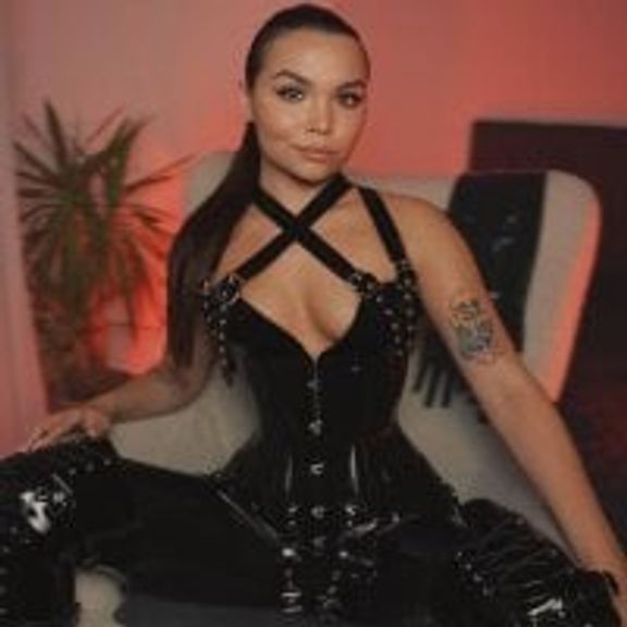 Dominatrix_Alice
