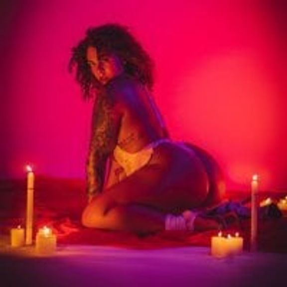 rihanna_rose