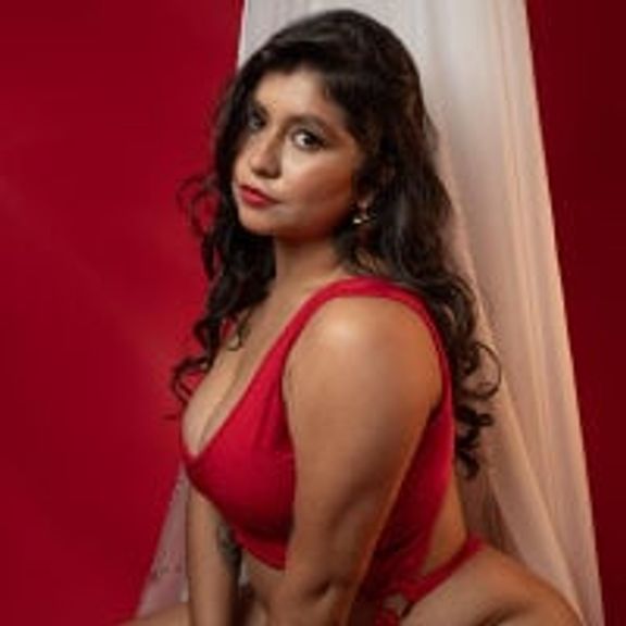 lola_clit