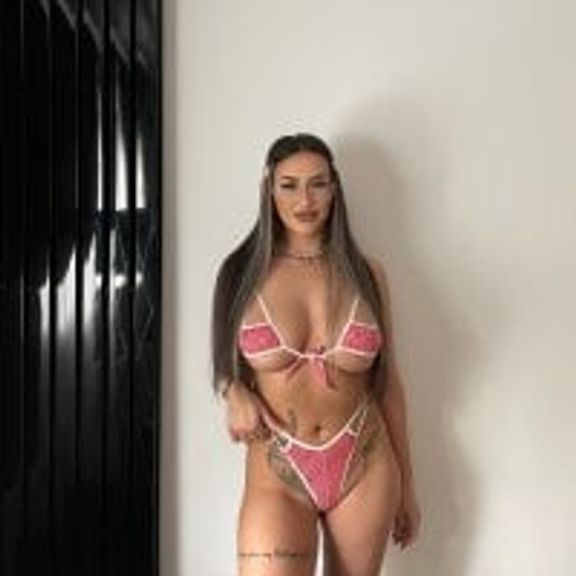 JulieBigAssx