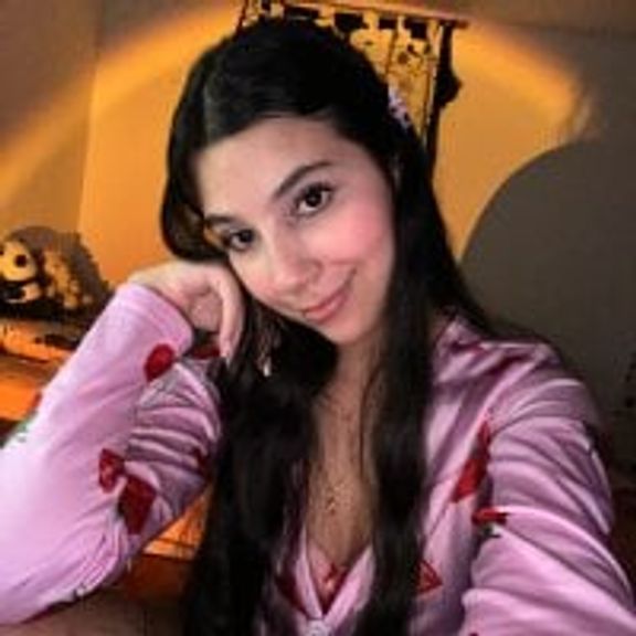 mia__lopez_