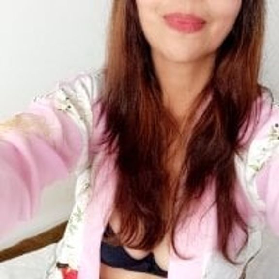 Monique_kiss