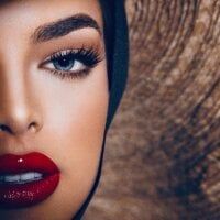 Madame_Walton69x