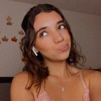 Blooming_bella