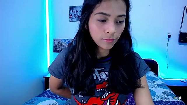 Carly_Vega