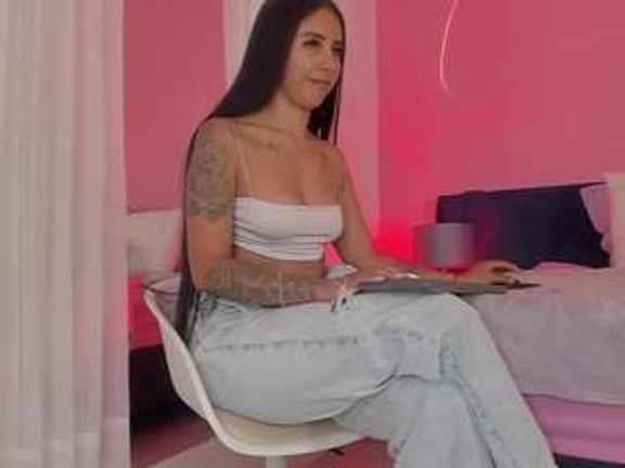 Alaia Big Booty