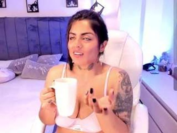 ivynaugthyqueen