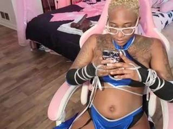 Vixen Capri