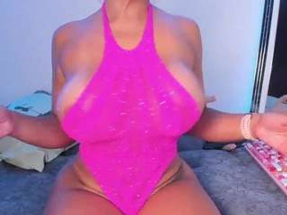BUSTY PUTONA RELOADED