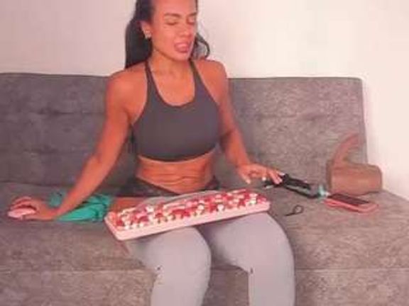 BUSTY PUTONA RELOADED