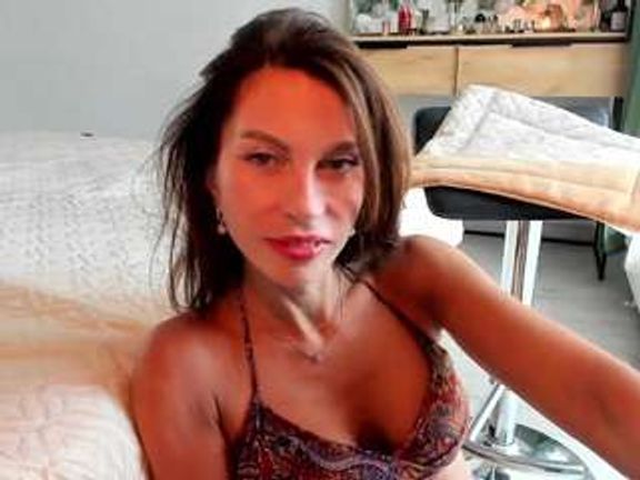 Selena-Rosse1