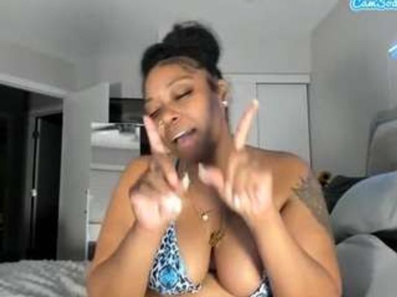 Sienna Divyne