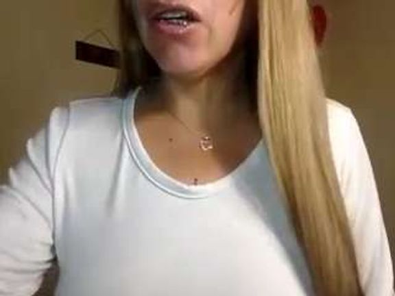 rubia_oficialmilf