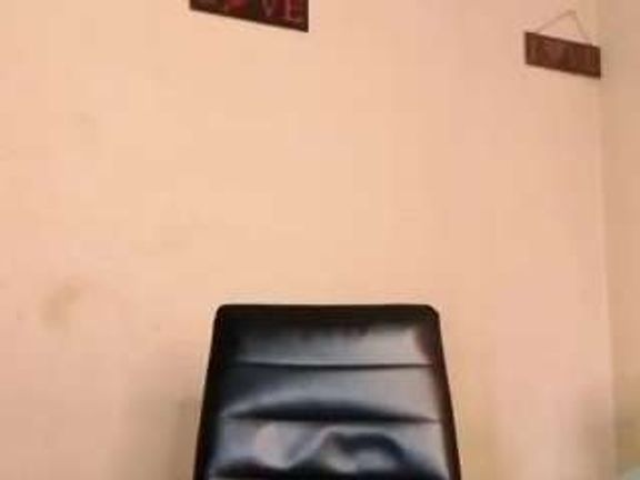 rubia_oficialmilf