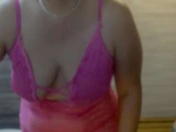 MATURE ISABELLA