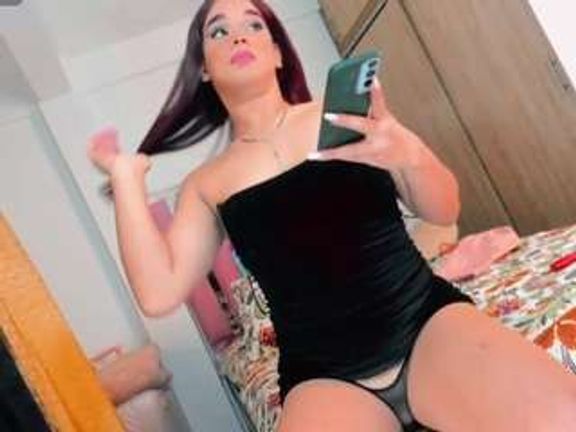 alejandraaxx