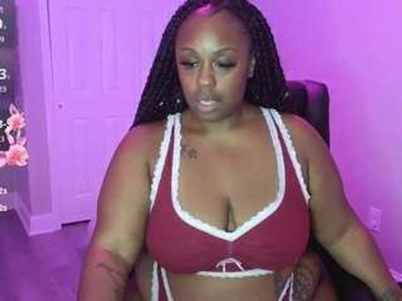 Queen Cherise Roze