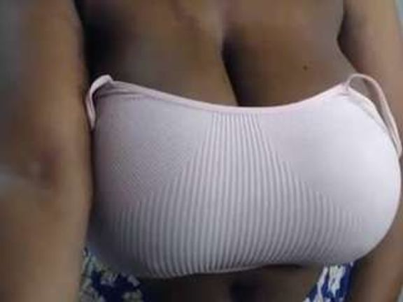 Bustygoddess32