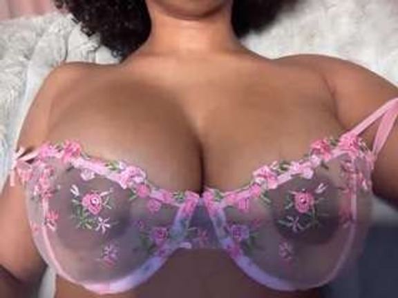 Camsoda Celine