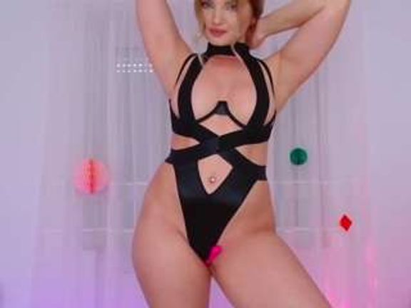 Lisa-Tease Cam Girl: Free Live Sex Show By Lisa-Tease At MyHotCams.net
