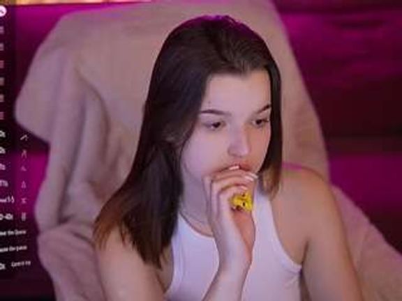 LovelyyLilu