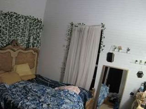voyeurcam hornyhostel 03