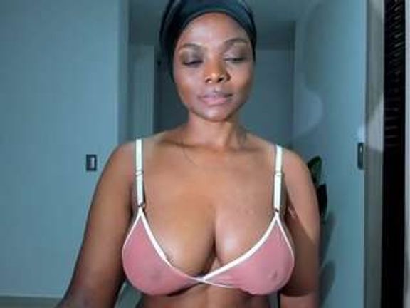 ebonydreamiin