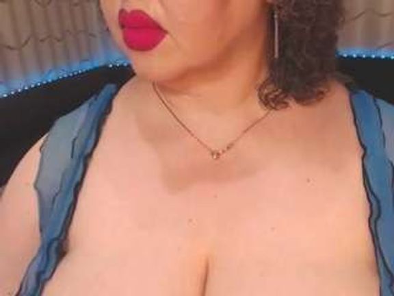 YourBustyKatty